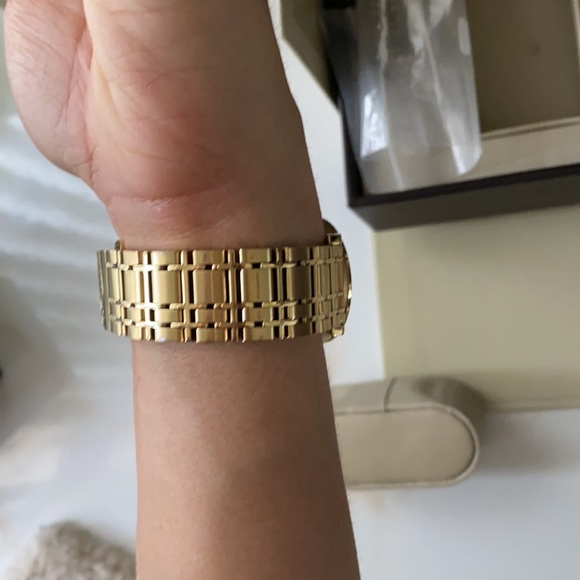 Burberry Watch main image 10